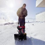 How to choose a snow blower: what you should pay attention to